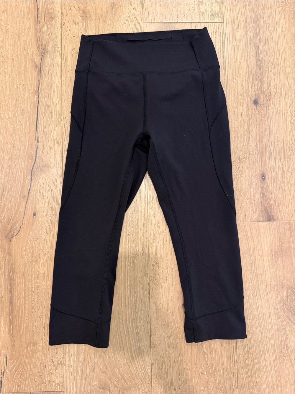 lululemon athletica Women’s Black Capri Leggings with High Waist